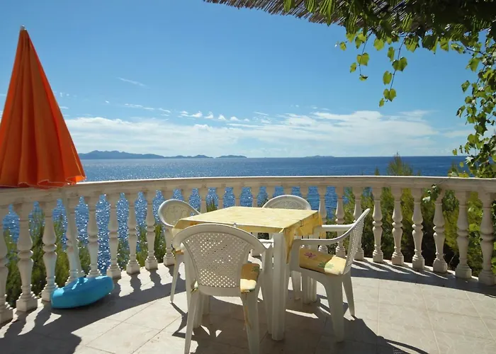 By The Sea Brna - Vinacac, Korcula - 9152 *